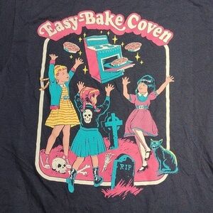 Creepy Co women's medium sized t shirt